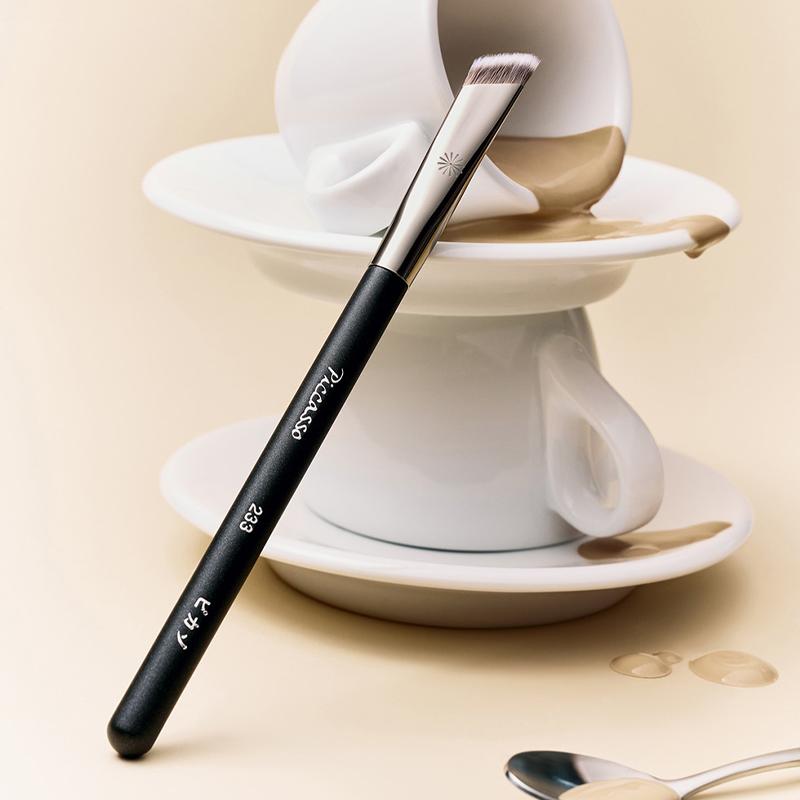 PICCASSO 233 Tapping Cover Concealer Brush