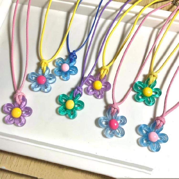 Flower Pendant Necklace Bohemian Dopamine Hollow Flower Pendant Choker Jewelry