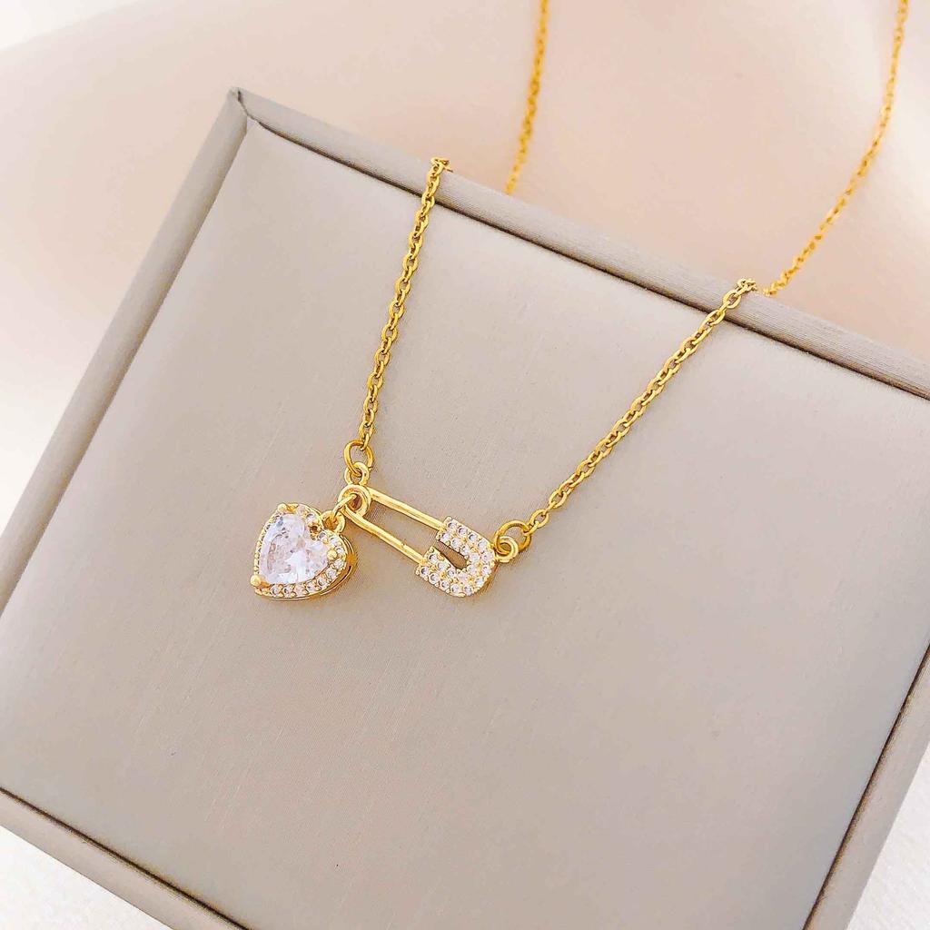 Necklace European and American Love Pin Necklace Female Personality Light Luxury Titanium Steel Collarbone Chain Wind Advanced Sense Niche