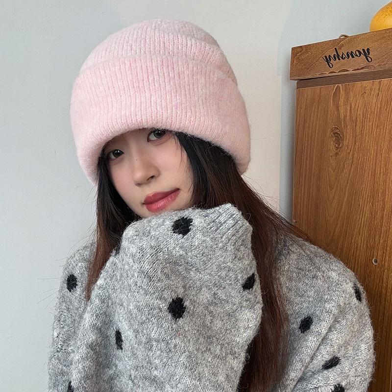 Women's Super Soft Knitted Beanie - Solid Color, Windproof, Winter Warm Wool Hat for Cold Weather.