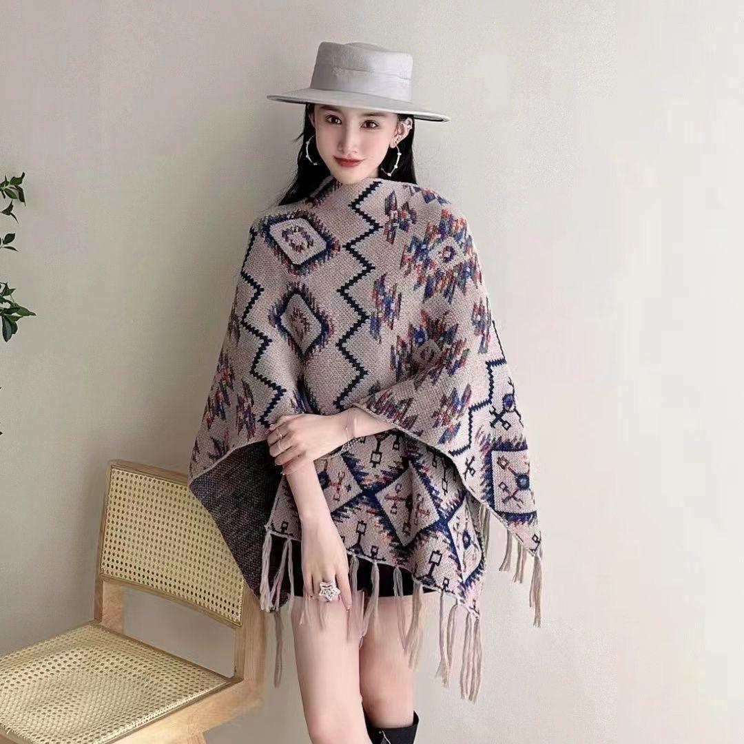 Утолщенная этническая вязаная шаль-накидка с бахромой - Женская теплая одежда для путешествий
