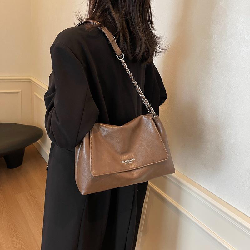 Solid Color Simple Large-capacity Bag Women's 2025 New Trendy Underarm Commuter Chain Shoulder Tote Bag