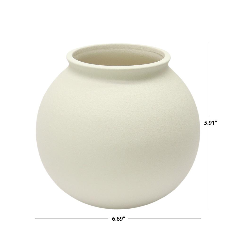 Matte Ceramic Round Vase Decorative Home Décor Soft Minimalist Design Indoor Floral Display 6.69 inch Elegant Centerpiece