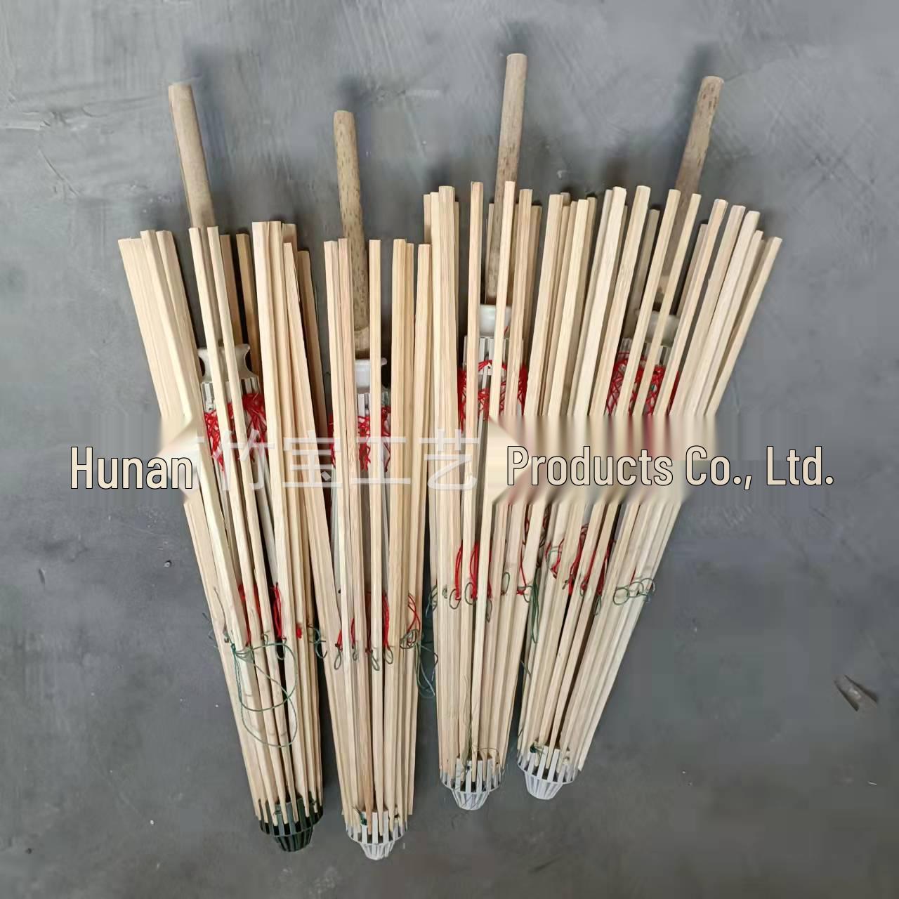 

Детский зонтик с кисточками в древнем стиле - Шелковое фото для украшения потолка для живописной местности Small Wooden Pole (Under 5 Years)