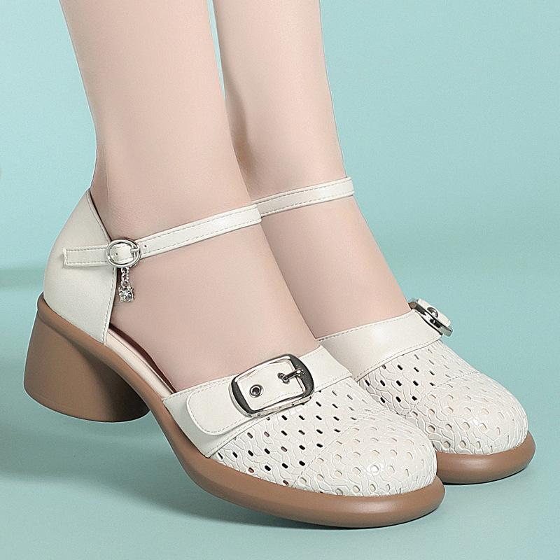 4cm Vintage Round Head Breathable Cutout Buckle Hole Shoes Summer Platform Sandals 2025 Med Block Heels Leather Sandals Office