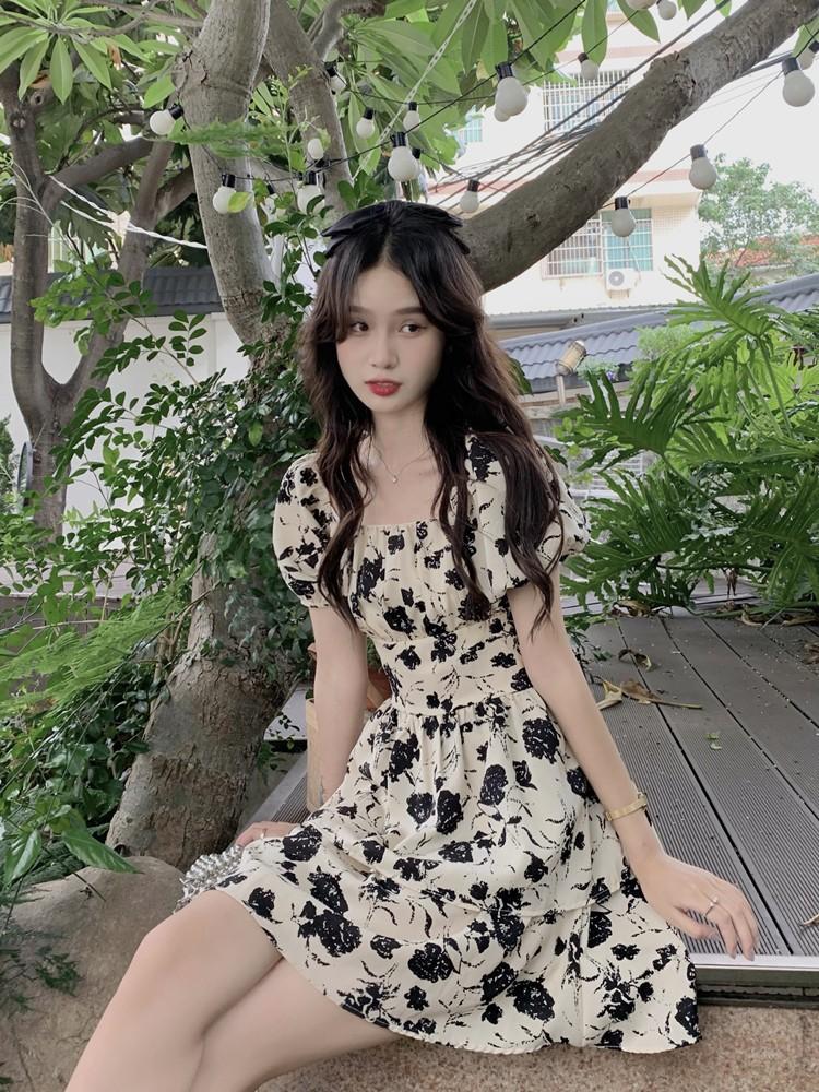 Summer new high waist and thin small medium and long dress French floral temperament fashion bubble sleeve dress women
