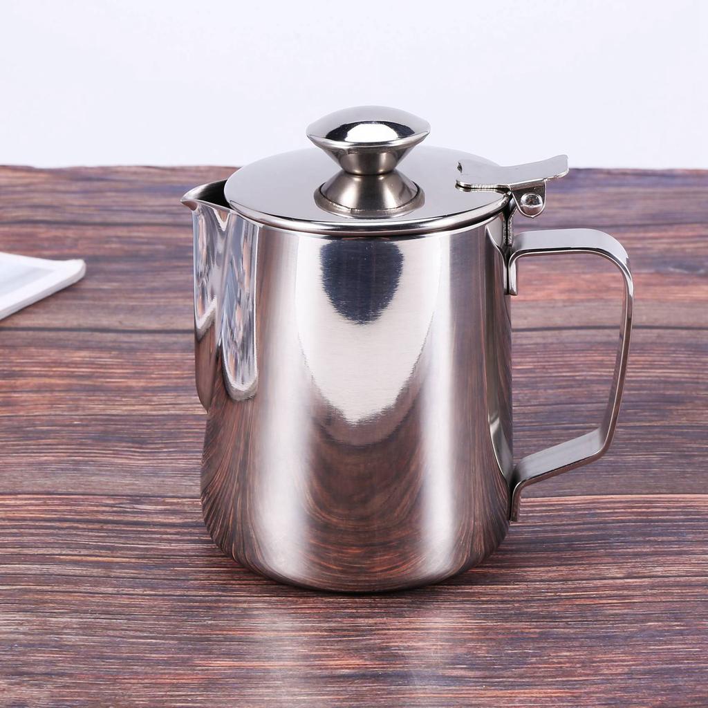 Praktischer Edelstahl-Milchaufschäumer mit Deckel Espresso Kaffee Cappuccino Milch Sahne Tasse Aufschäumkrug