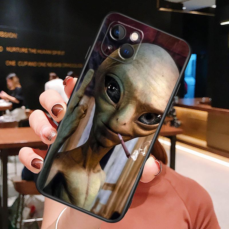 Alien Kawaii Art Phone Case For iPhone 16 Pro Max 14 13 12 11 15 Pro Max Plus 12 13 Mini XR 16e Funda Cover