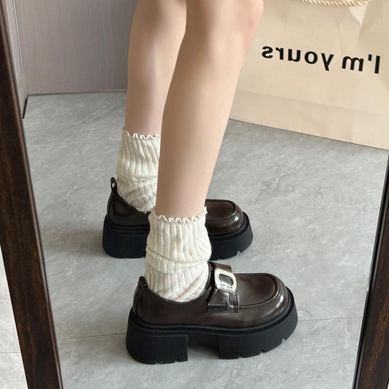 

Маленький внутренний подъем, толстый каблук, лоферы женские 2025 новая круглая голова, платформа, пряжка, кожаные туфли, маленькие кожаные туфли, одинарные туфли 39 коричневый