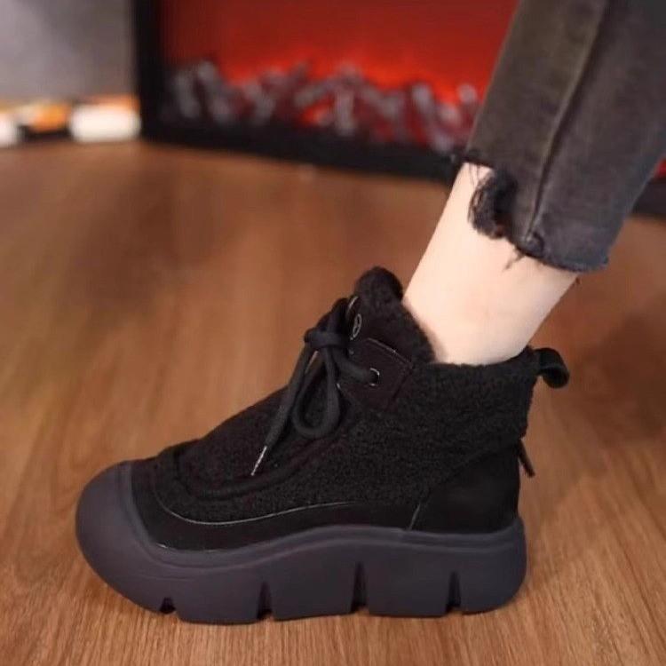 

Ботинки Martin на платформе, зимние ботинки для женщин 2024 года, новые зимние бархатные теплые высокие туфли, универсальные повседневные туфли из хлопка для мам 40 чёрный