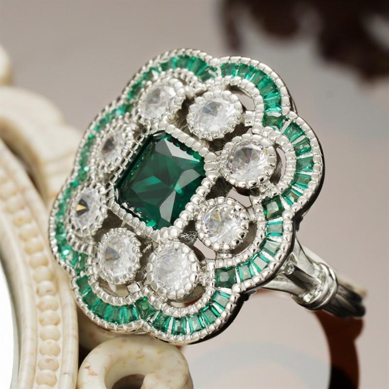 Huitan Geometric Design Women Ring Inlaid Brilliant White/Green Cubic Zirconia Luxury Wedding Party Accessories Jewelry for Lady