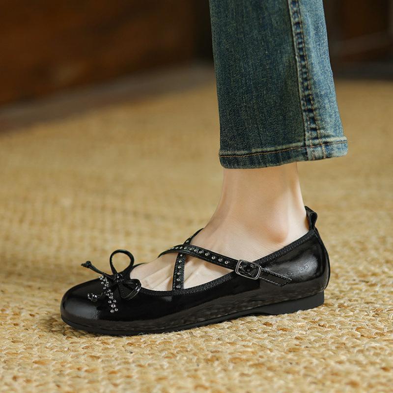 

Новая женская модная одинарная обувь из овчины, красная, на четыре сезона, одинарная обувь с круглым носком и низким каблуком, нескользящая подошва из говяжьей кожи, женская обувь большого размера 39 чёрный