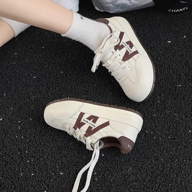 Leather round head white shoes women's new autumn platform versatile leisure sports