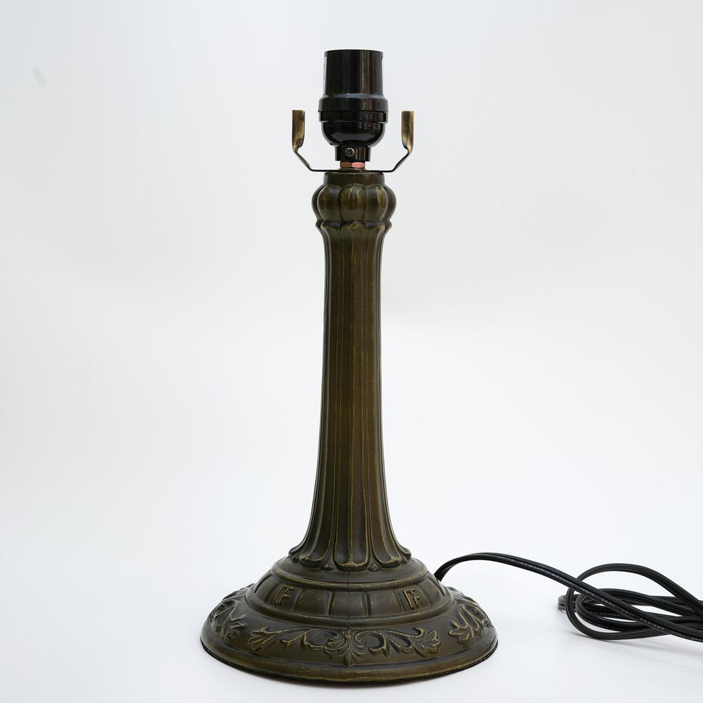 Vintage-Lampenfuß, nur geeignet für 8 Zoll(20 cm)/12 Zoll(30 cm) Lampenschirm mit 1 E27/E26-Fassung, Antikmessing-Finish