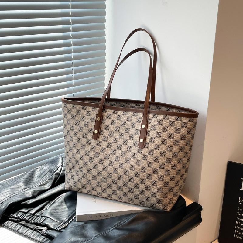 

Large capacity plaid tote bag women s new versatile commuter shoulder bag fashion handbag хаки