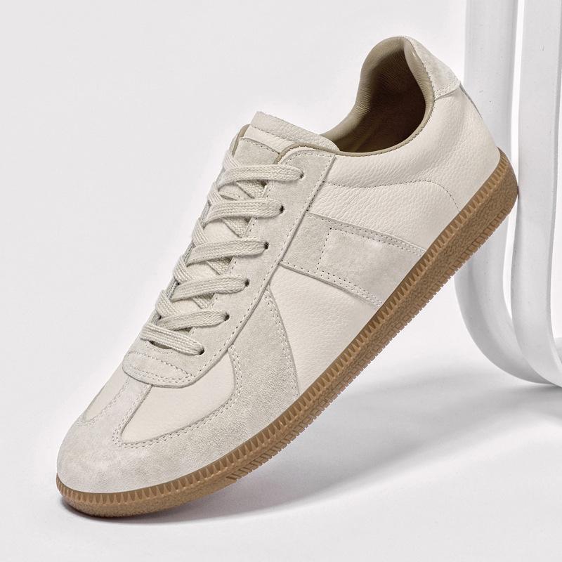 European and American men's shoes 2025 summer new light and comfortable lace-up board shoes soft sole leather surface waterproof and wear-resistant c