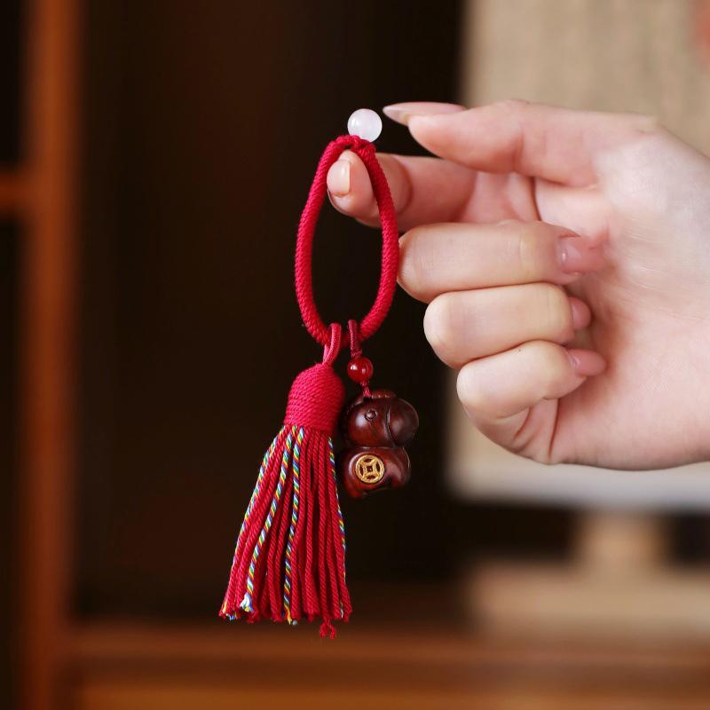 Creative Sandalwood Horse Pendant Keychain Year Of The Horse Mobile Phone Chain Backpack Hanging Decoration Year Gifts