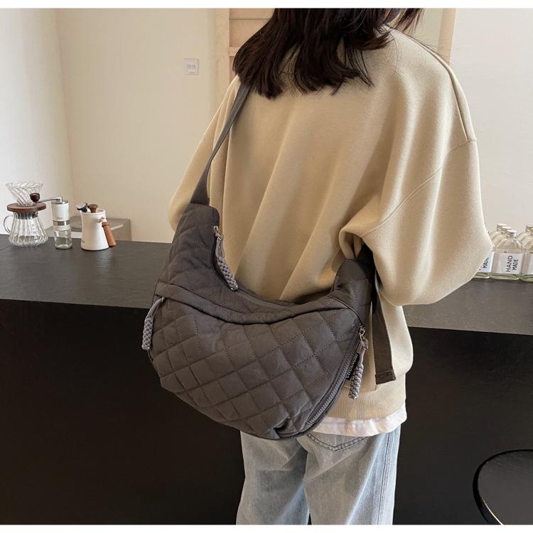 2025 Hot Style Argyle Crossbody Dumpling Bag for Women - Trendy Autumn/Winter Design