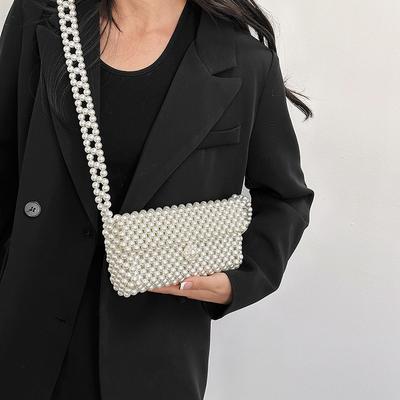 Perlová dámská taška přes rameno pod paži ručně pletená nová retro malá čtvercová taška módní a vynikající trendy messenger taška