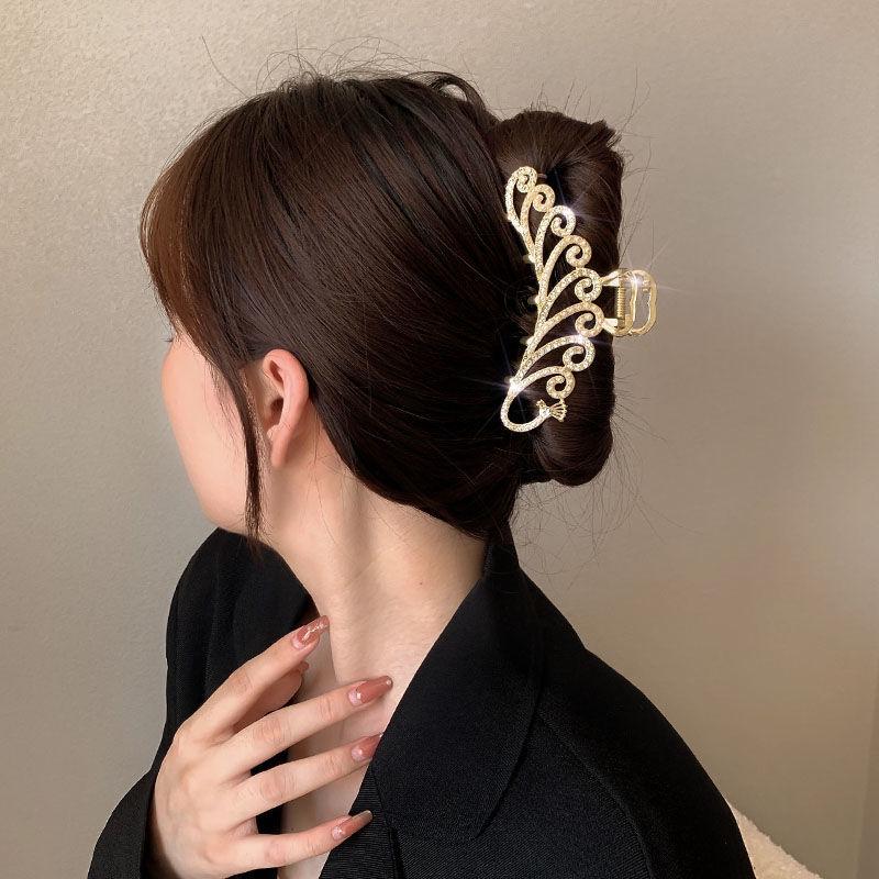 Phoenix Rhinestone Shark Hair Clip: Large Temperament Grip for Women, Korean Style