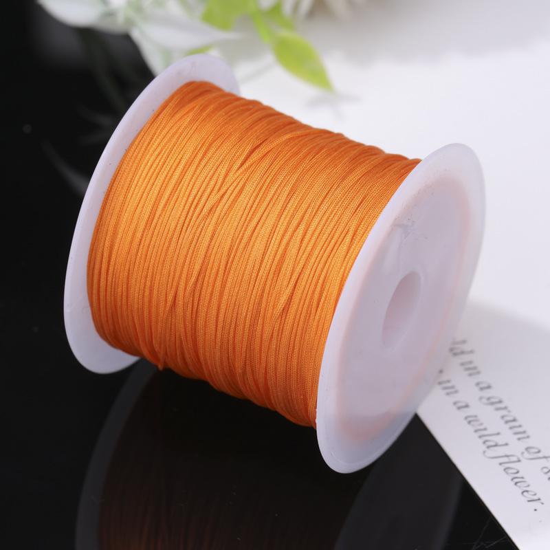 Boting Nr.. 73 Rot 0,6 mm Nicht-elastische Kordel für DIY Halsketten- und Armbandherstellung.