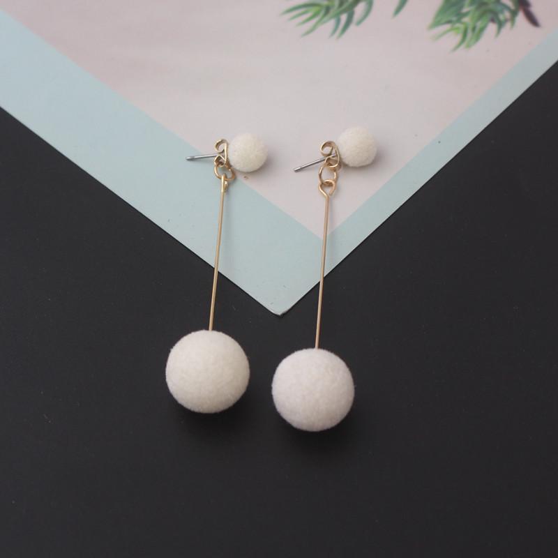 Korean Sweet Stud Earrings for Girls Bobo Plush Ball Long Earrings For Women Temperament Fashion Jewelry Earring brincos