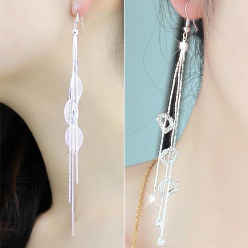 Orecchini a gancio lineari pendenti con nappe lunghe con strass a forma di cuore a foglia chic da donna