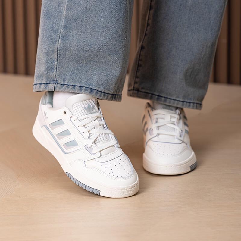 

Adidas Women s KJ1116 Lifestyle Sneakers 36.5