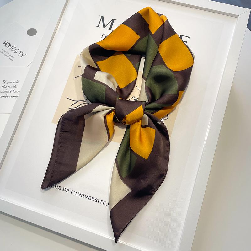 Women's 70x70 Oil Painting Square Scarf - Floral Design, Elegant Neck Accessory for All Seasons