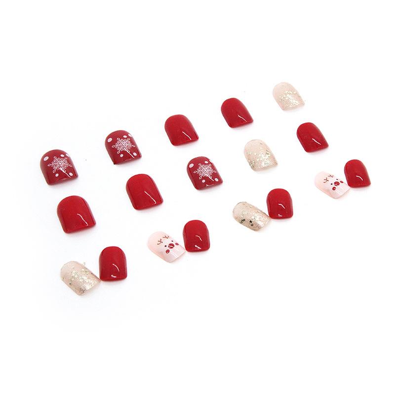 24 Pieces Short Wear Armor New Year's Flash Christmas Nail Film Wear Armor Cute Elk Nails