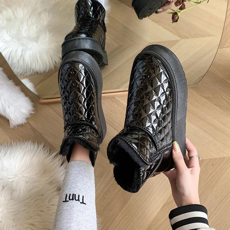 Thick Soled Snow Boots for Women's Winter New Style with Plush and Thick Warm Cotton Boots, Fashionable Waterproof Leather Boots