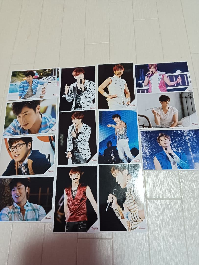 

[USED] 13 official photos of TVXQ Yunho