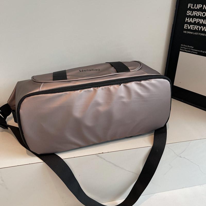 Dry and Wet Separate Travel Bag Women's Large Capacity Outdoor Duffel Bag Extensible Lightweight Yoga Fitness Bag