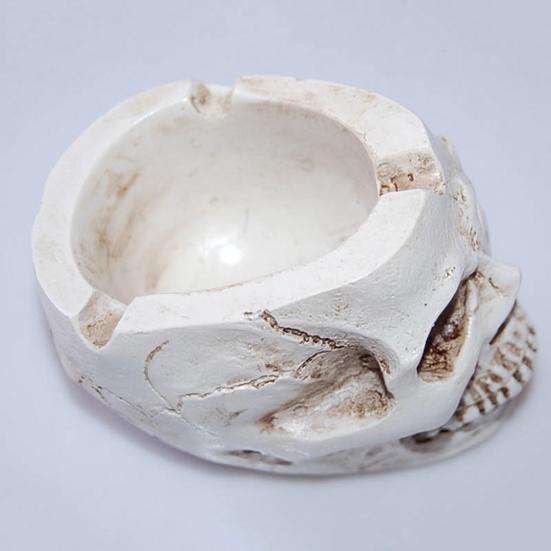 Spooky Skull Shape Resin Cigarette Ashtray Halloween Party Home Desk Decor Gift