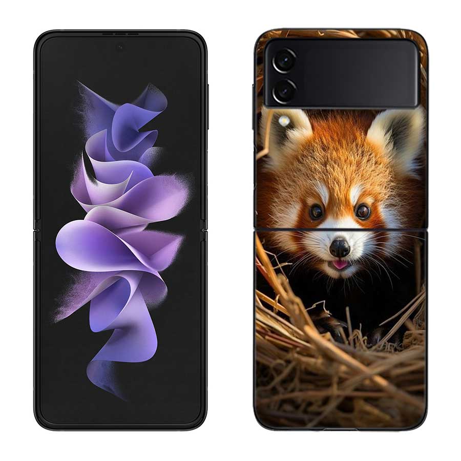 Popular Red Pandas Phone Case For Samsung Z Flip 7 6 5G Galaxy Z Flip 5 4 3 Black Hard Cell Cover Luxury PC Shell Coque