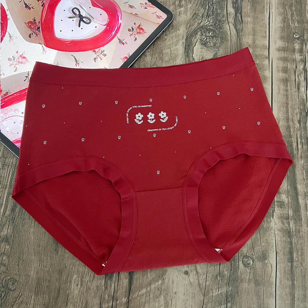 Female Spring and Autumn New Year Red Non-trace Waist Triangle Briefs