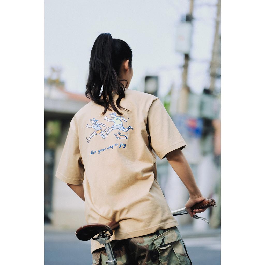 Men's T-Shirt New Balance x PK SHEJISHILIANMINGKUAN Live With The New Balance T Shirt Unisex Khaki