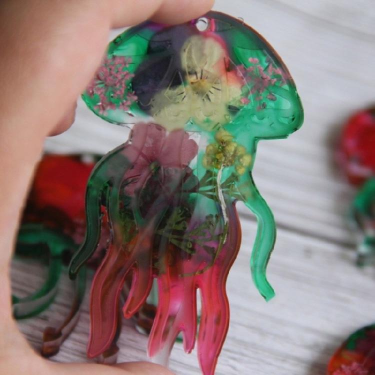 Professional Grade Silicone Jellyfish Pendant Mold For Long Lasting Use In DIY Artisanal Jewelry Production