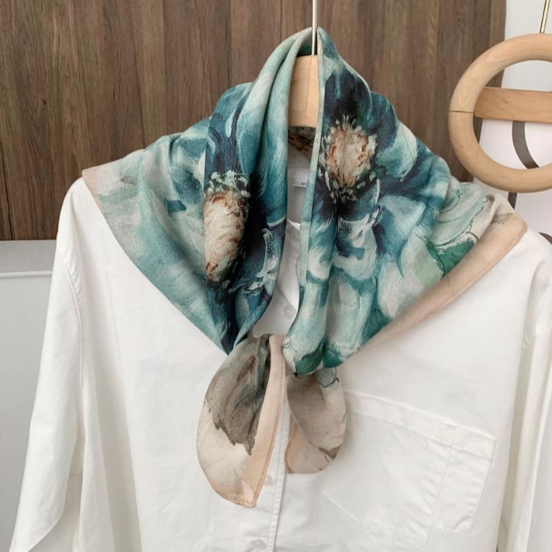 Square scarf new neck scarf scarf small shawl travel bag headscarf versatile cashew flower silk scarf