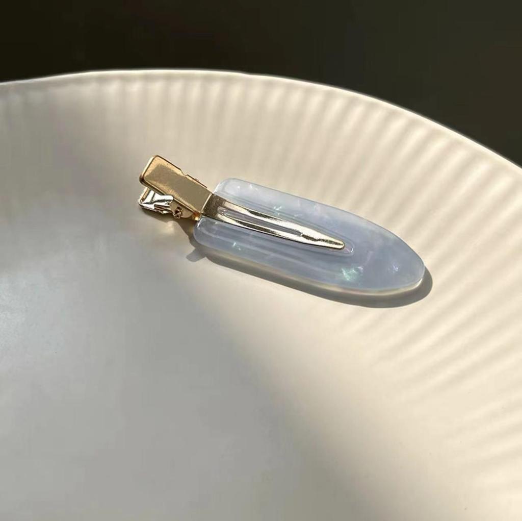 Korean Acetate Iridescent Seamless Hair Clip for Women - Duckbill Flyaway Styling Hairpin