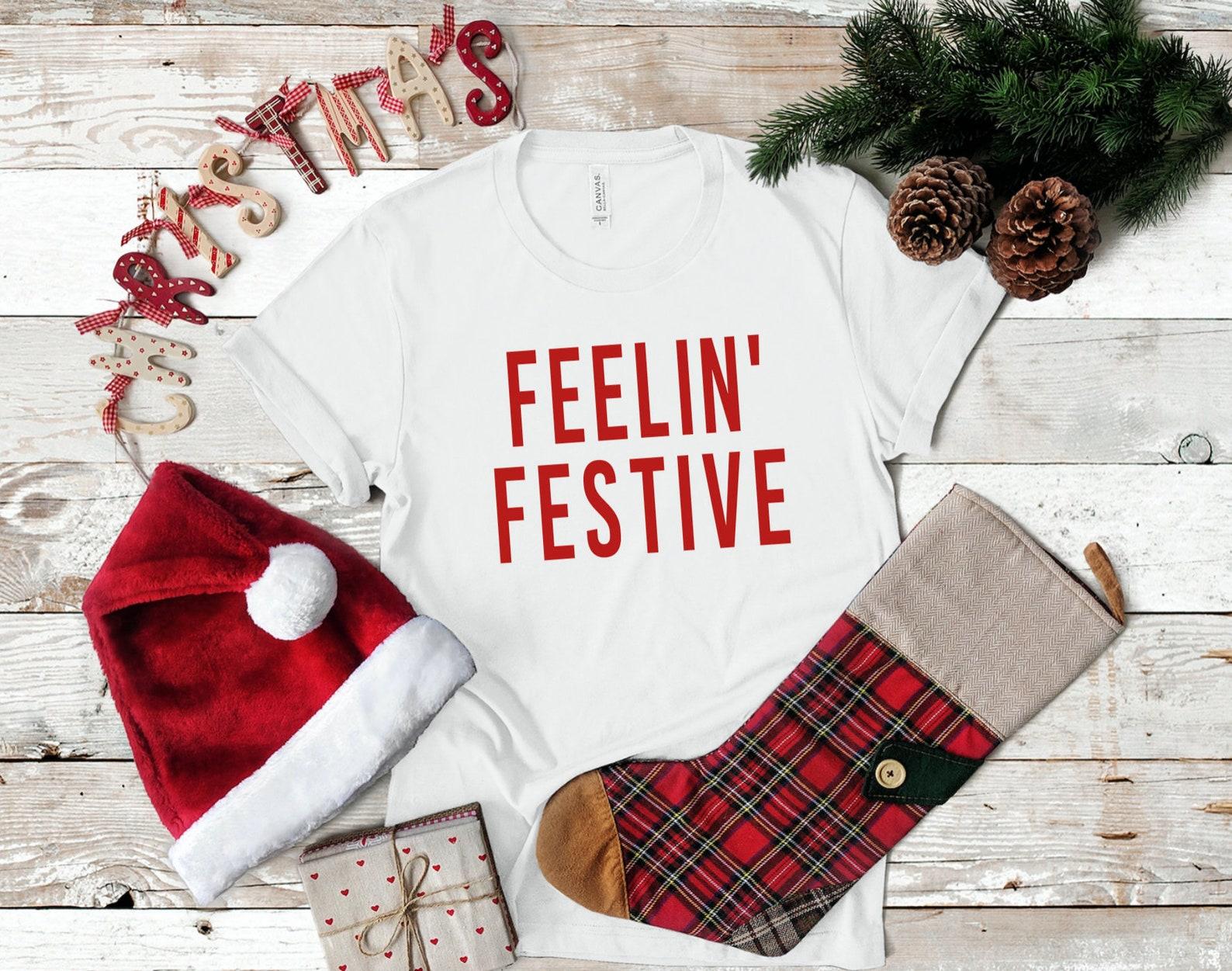 Feelin  Festive Graphic Tee XL