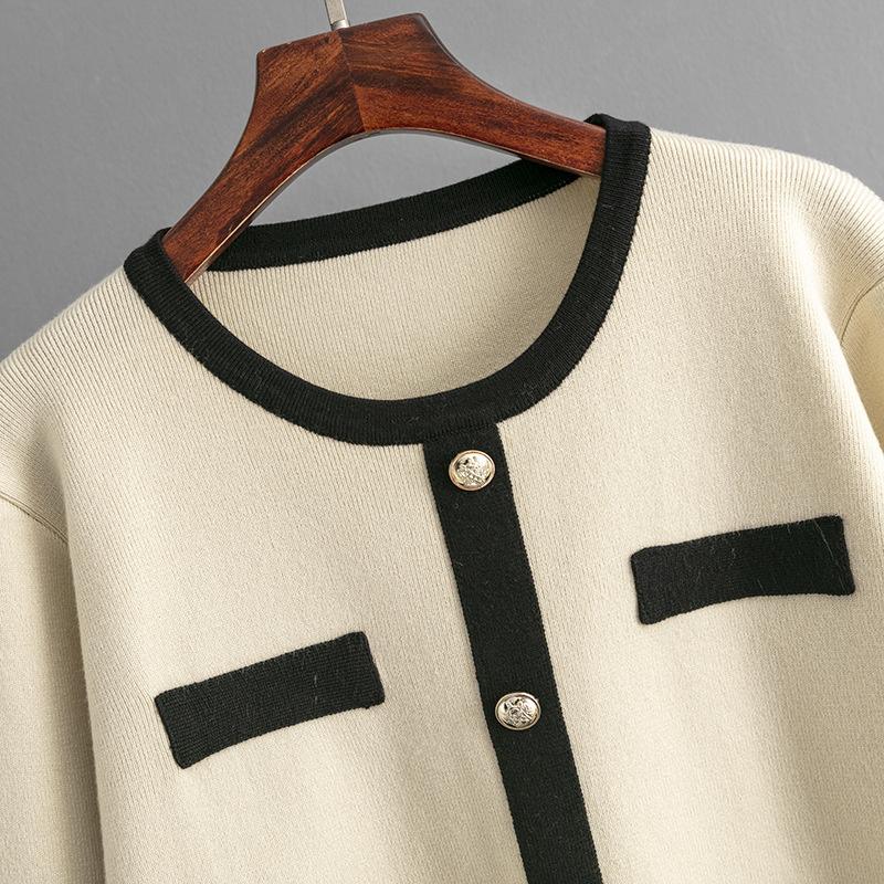 Høst- og vinter strikket bred todelt dame moteriktig avslappet dress med rund hals