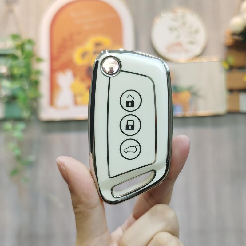 

New Baojun Key Case for Kiwi EV, E300, RC6/RC5, RS3, RS5, Nano Car - Female Buckle Shell Bag