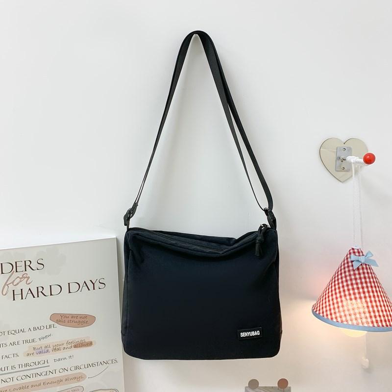 Canvas Bag Women'S Large-Capacity Simple Casual Versatile Commuter Messenger Bag Student Class Shoulder Bag