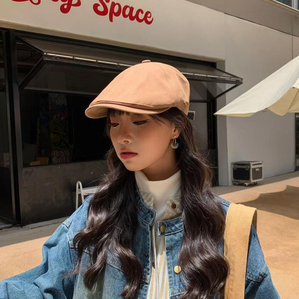 British style retro letter mark forward hat 2025 new women's solid color versatile simple newsboy hat fashion painter hat
