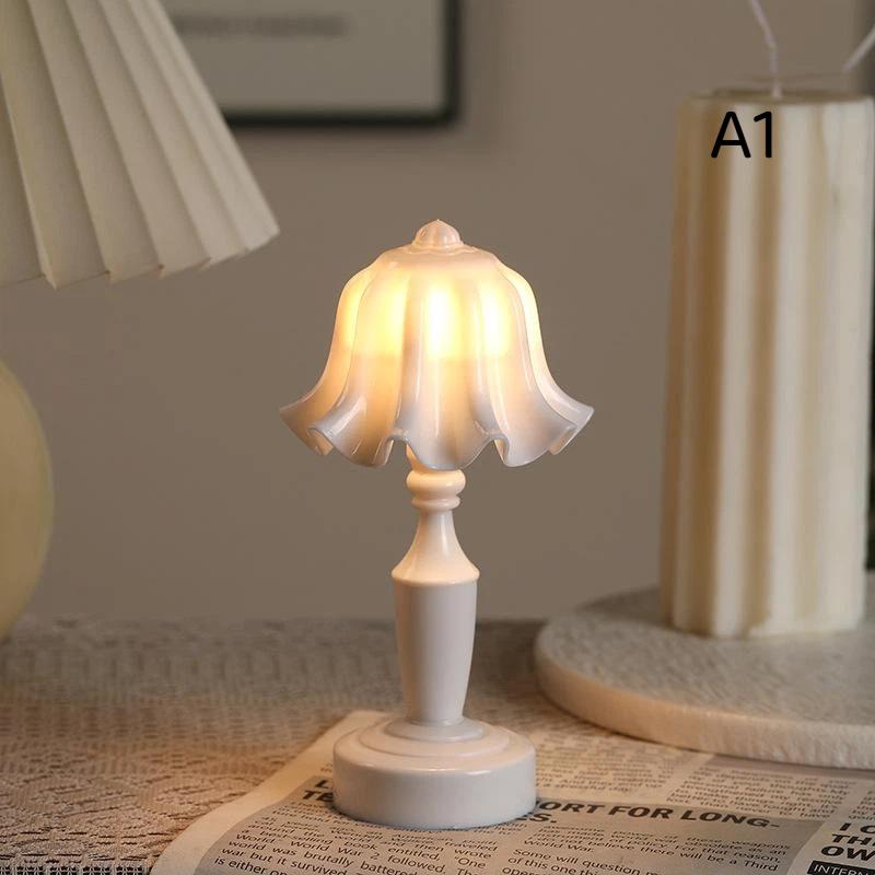 1Pcs Mini Dollhouse Retro Flower Lamp Creative Lily Of The Valley Lotus LED Night Light for DIY Fairy Garden Ornaments
