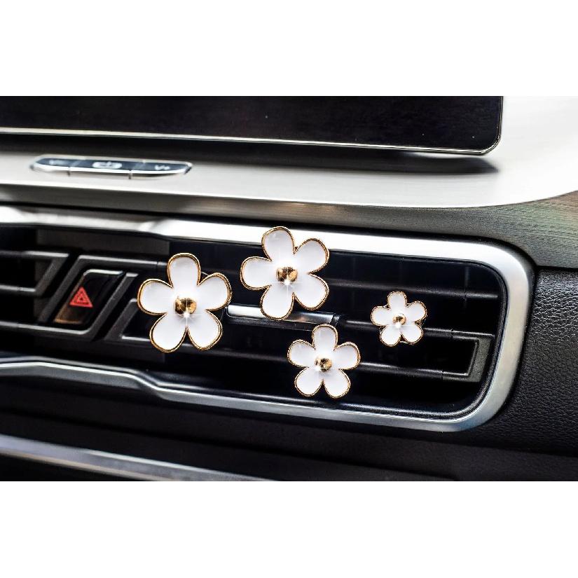 4 Teile/satz Auto Outlet Vent Parfüm Clips Auto Lufterfrischer Klimaanlage Aromatherapie Kleine Daisy Innen Dekoration Zubehör