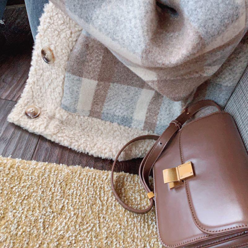 2025 Trendy Women's Plaid Lambswool Coat for Autumn/Winter - Thick, Cozy Outerwear