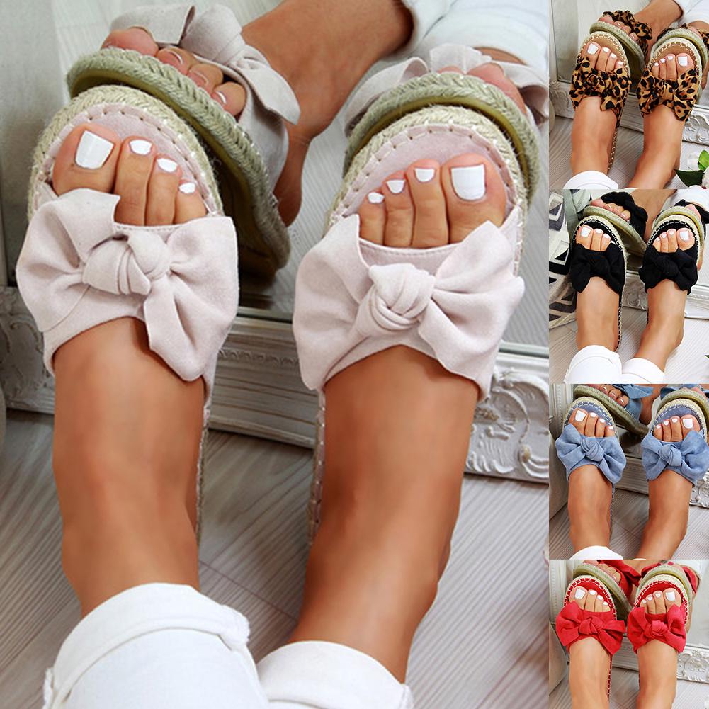 Reiner Leopardenmuster, rutschfest, offen, Damenfarbe, Schleife, Zehenhausschuhe, flache Sandalen