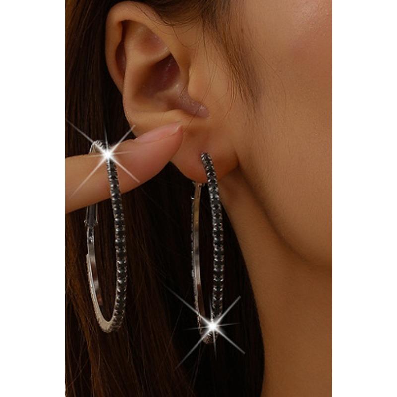 Lady's Sweet Necklace, Ear Ring and Bracelet. Unique Collar, Trendy and Fashionable, Versatile Neck Chain.